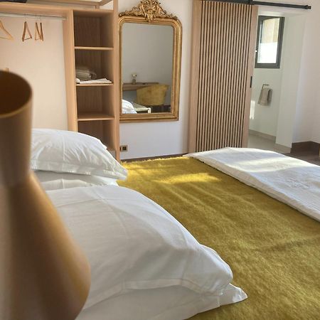 L'Angélus Hotel Genay  Luaran gambar