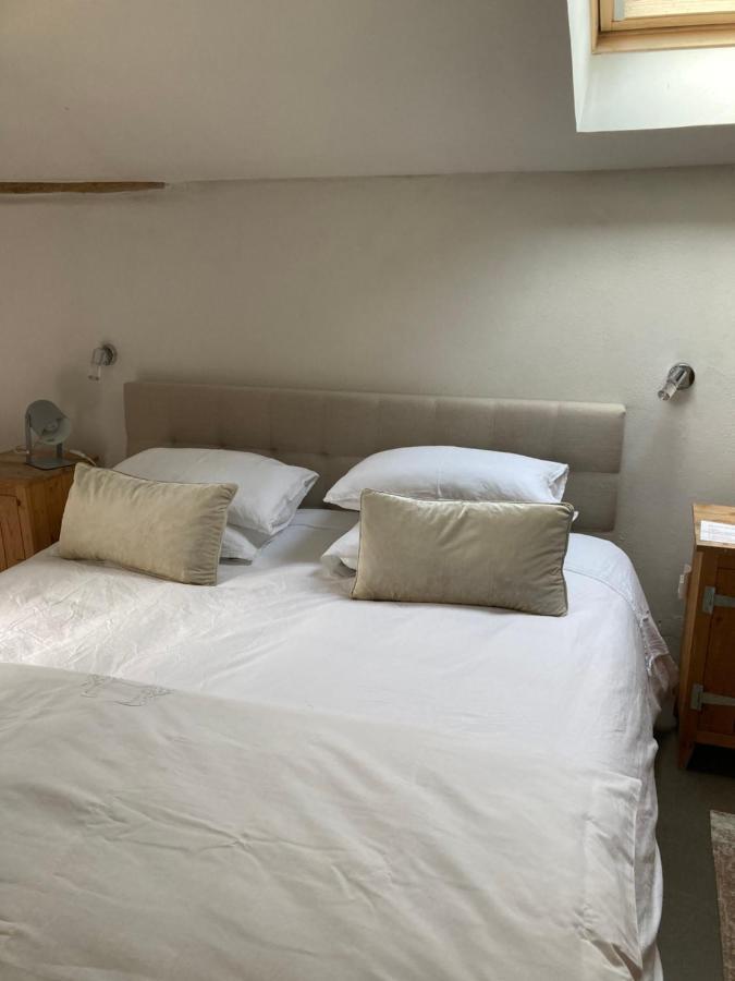 L'Angélus Hotel Genay  Luaran gambar