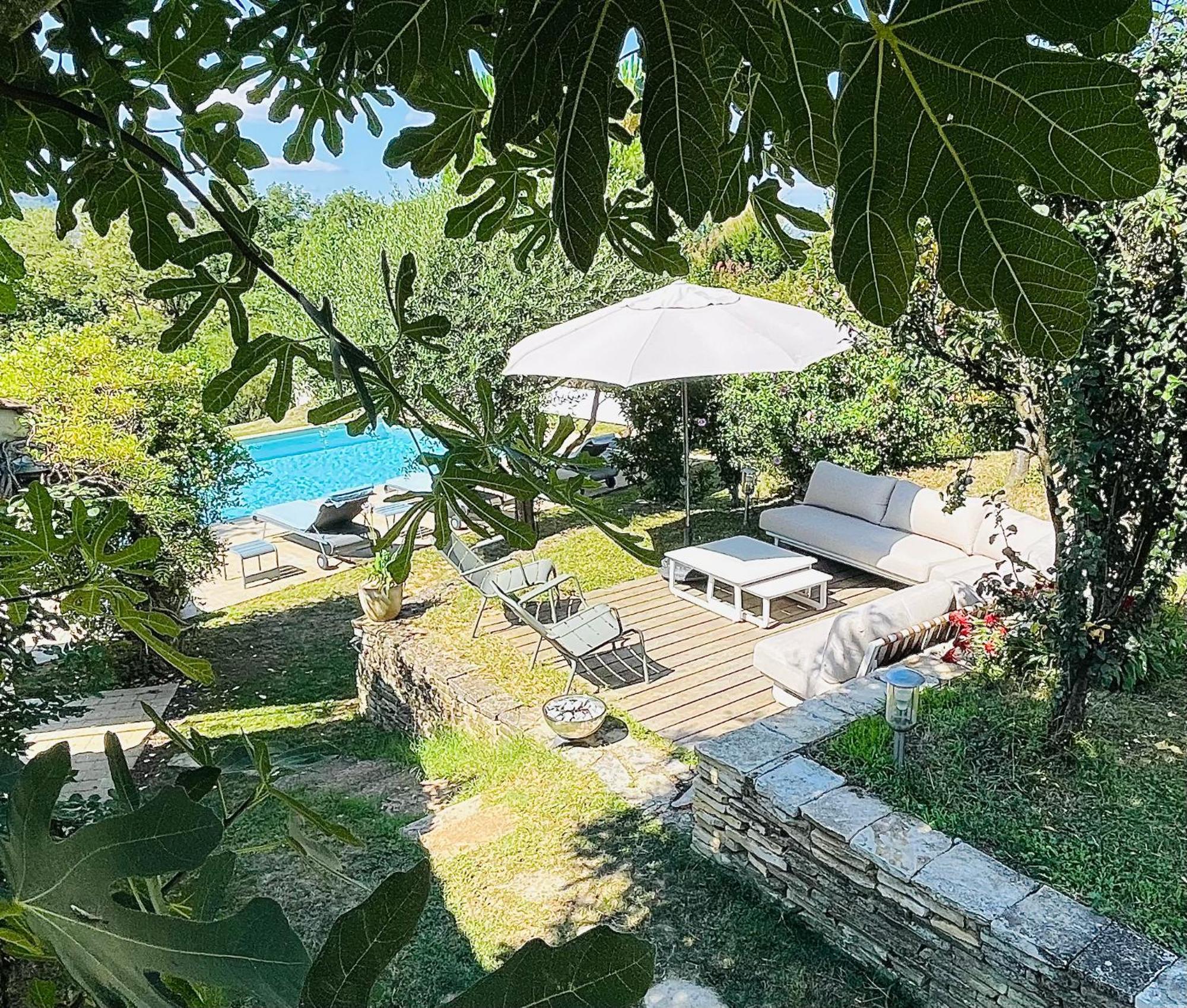 L'Angélus Hotel Genay  Luaran gambar