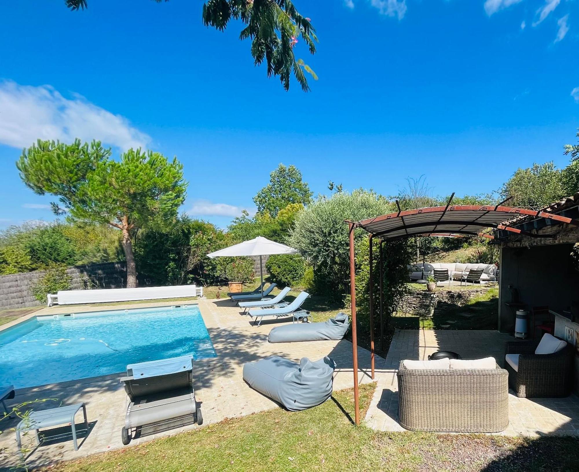 L'Angélus Hotel Genay  Luaran gambar