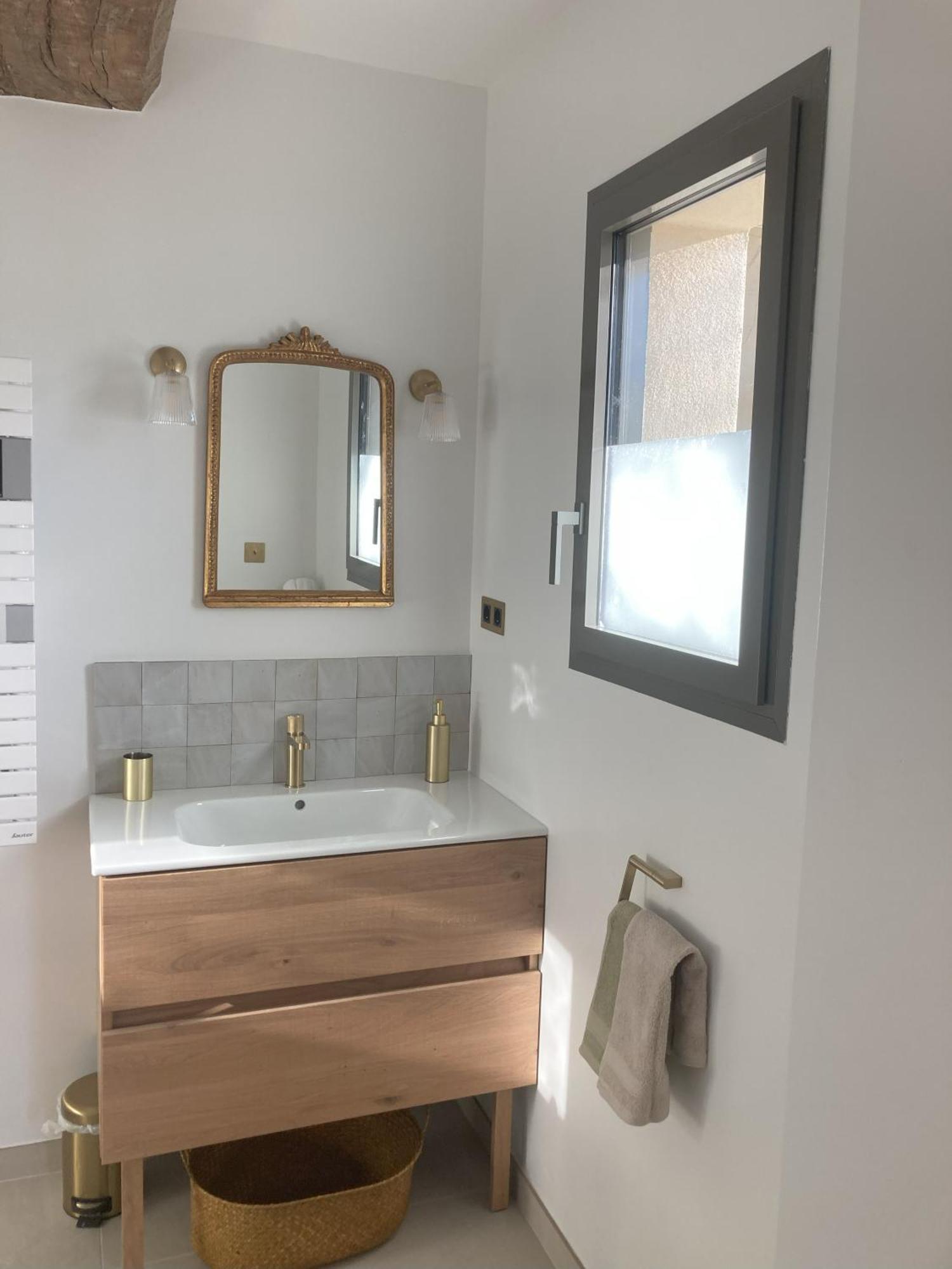 L'Angélus Hotel Genay  Luaran gambar