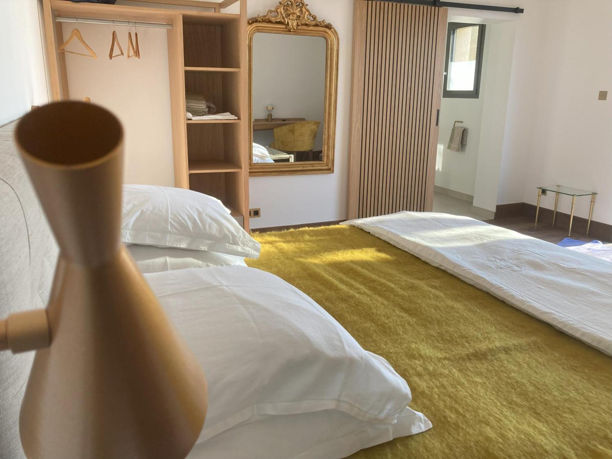L'Angélus Hotel Genay  Luaran gambar