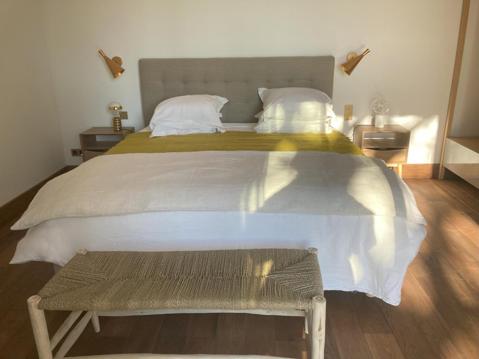 L'Angélus Hotel Genay  Luaran gambar